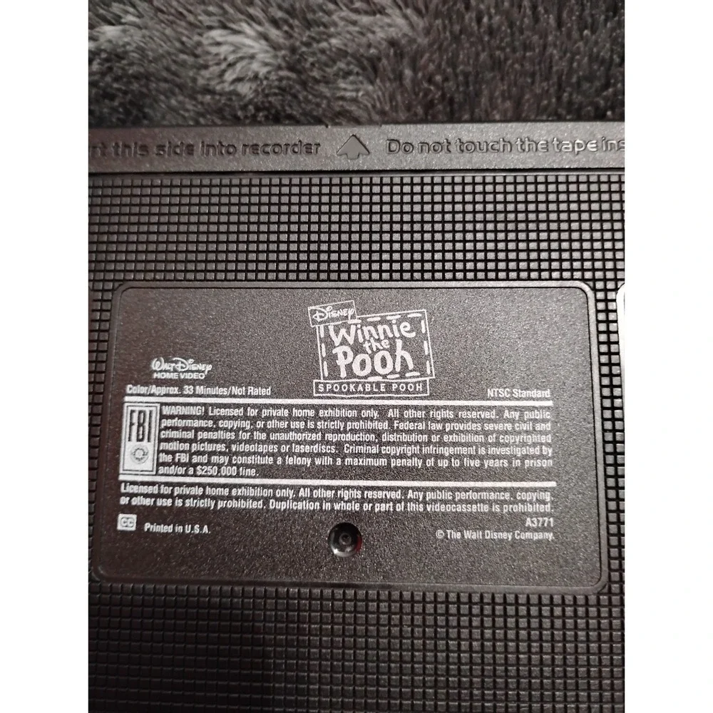 Winnie The Pooh Spookable Pooh‎ Vhs